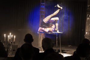20er-Jahre-Akrobatik-Show